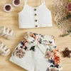 Conjunto de tirantes y shorts con estampado floral niñas