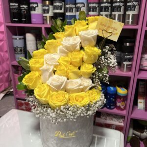 Ramo de rosas en caja