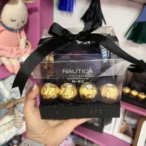 Caja con perfume náutica y chocolates
