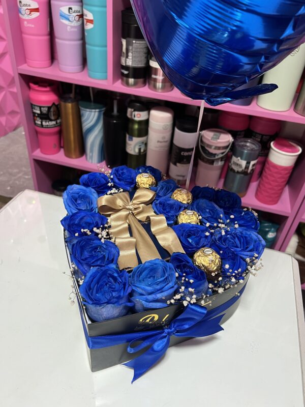 Caja con rosas para colocar perfume